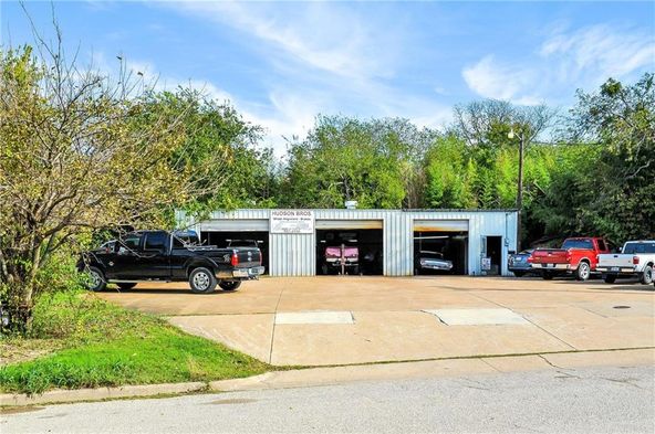 410 W Madison St, Waxahachie, TX 75165